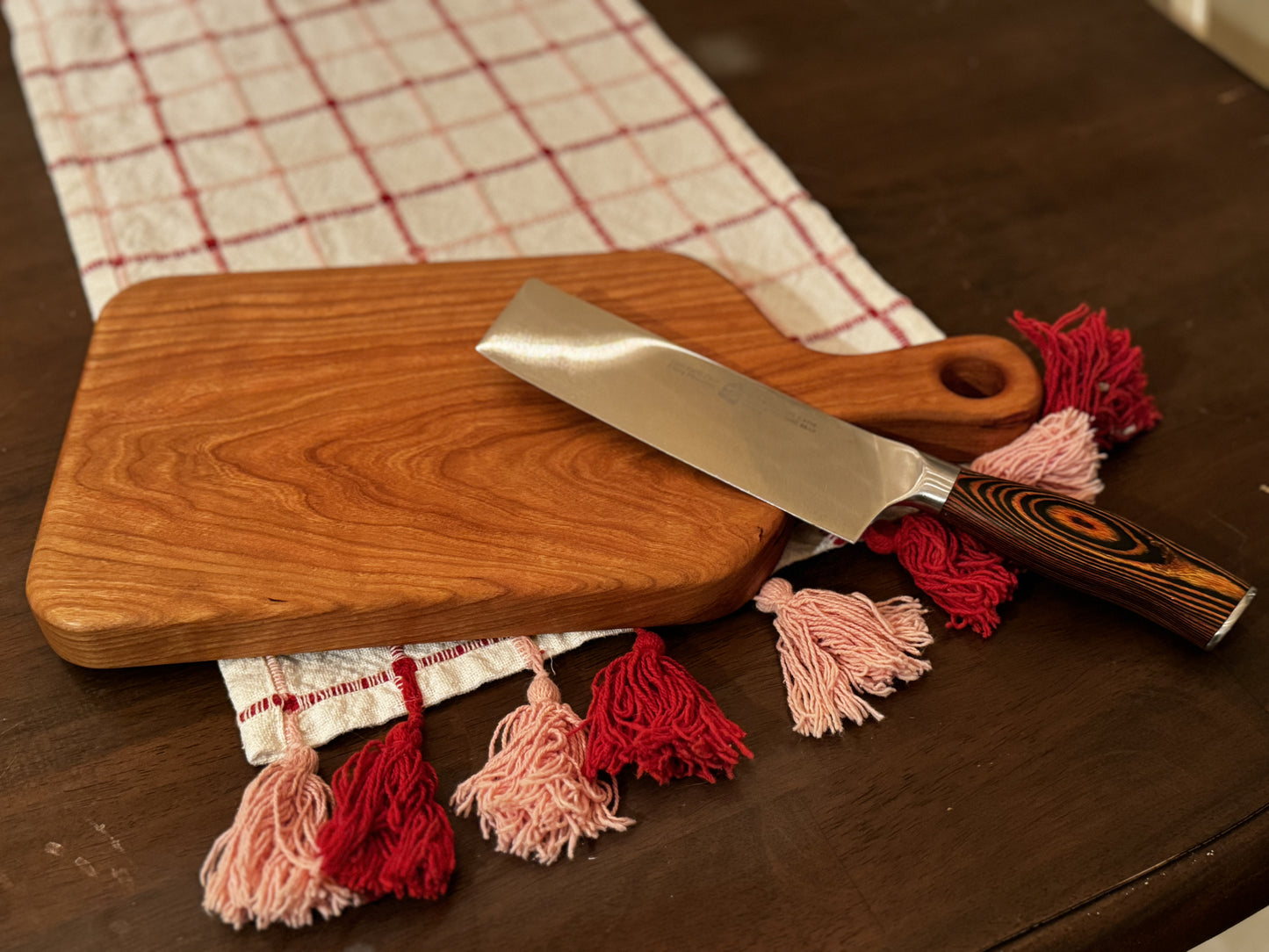 CHARCUTERIE/CUTTING BOARD